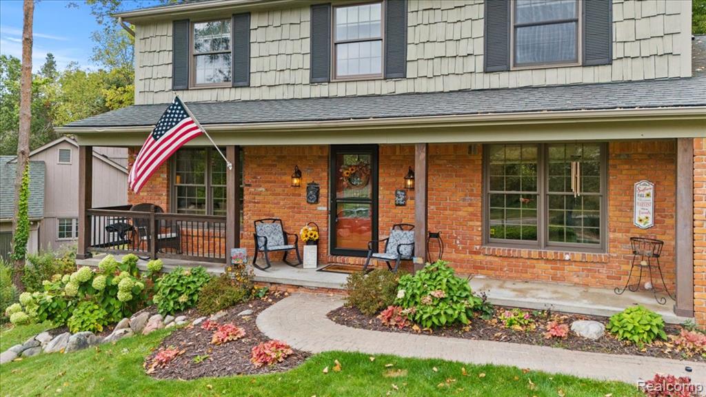 8291 Fawn Valley Circle, Clarkston, MI 48348 — Photo 4