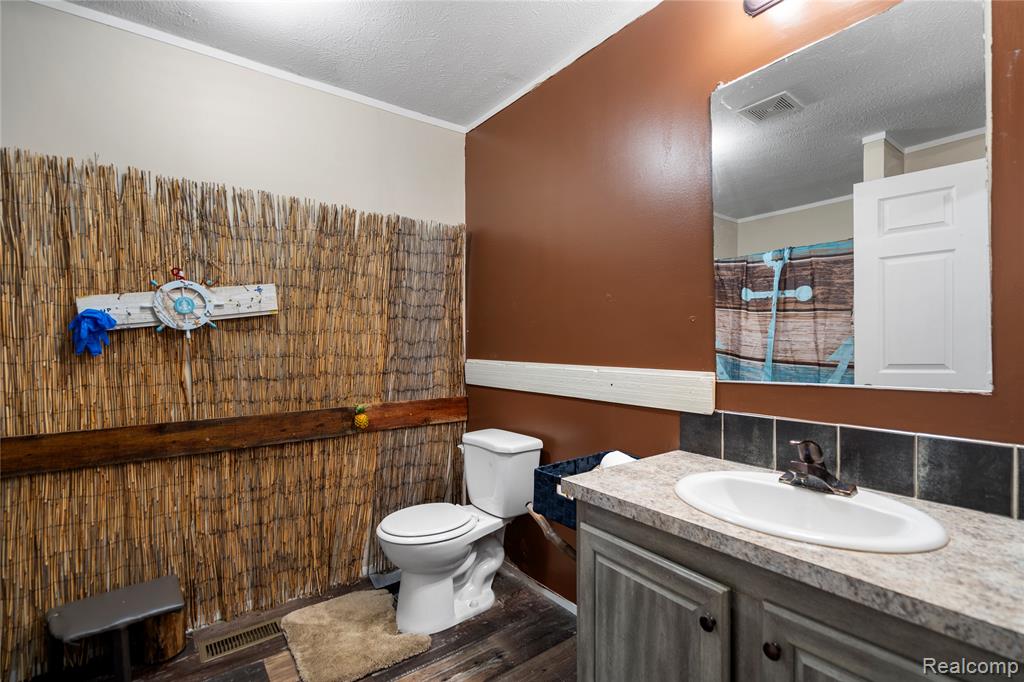 75 Woodridge Court, White Lake, MI — Photo 14