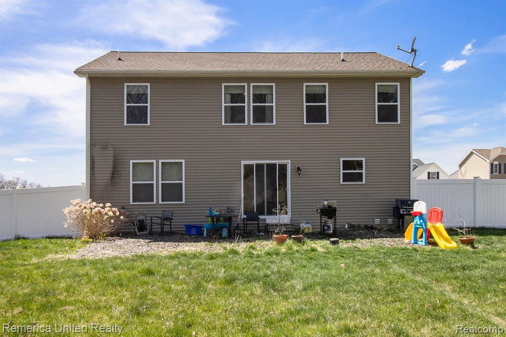 3652 AMBER OAKS Drive, Howell, MI 48855 — Photo 22