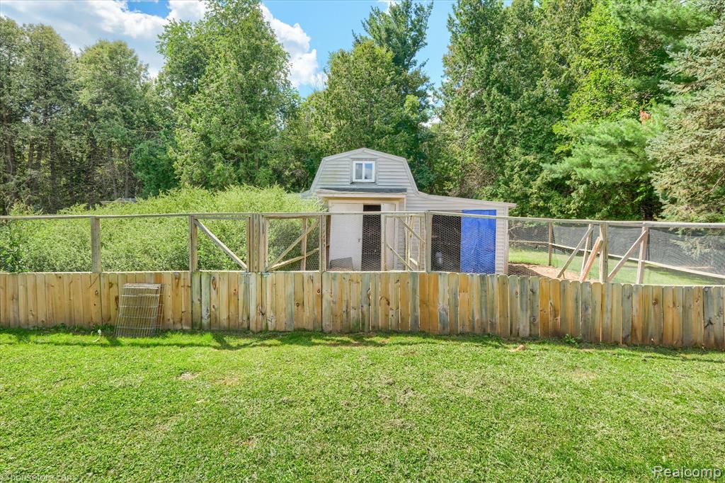 6570 Hunters Creek Road, Imlay City, MI 48444 — Photo 47