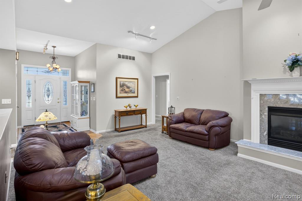 9508 Pine Needle Trail, Flushing, MI 48433 — Photo 9