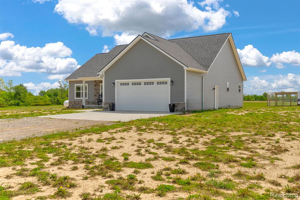 7600 Church Road, Imlay City, MI 48444 — Photo 8