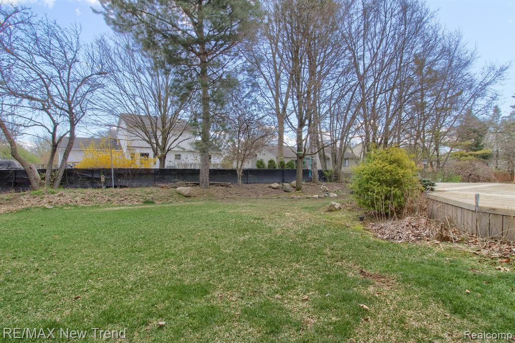 24802 SARAH FLYNN, Novi, MI — Photo 37