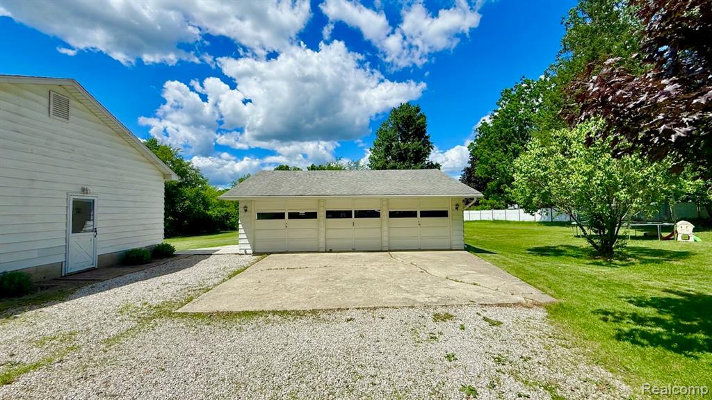 11495 E Richfield Road, Davison, MI 48423 — Photo 3