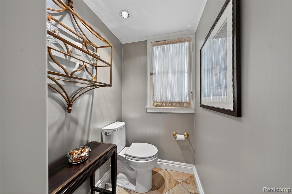 66 Oxford Road, Grosse Pointe, MI 48236 — Photo 22