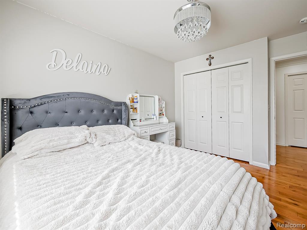 5221 Sandlewood Drive, Commerce Twp, MI 48382 — Photo 37