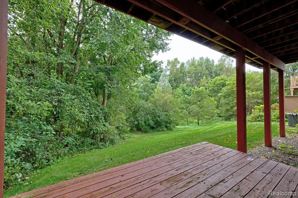 10154 HAWTHORNE RIDGE Road, Goodrich Vlg, MI — Photo 46