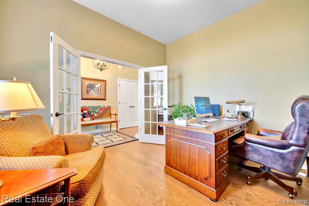 58703 GLACIER CLUB Drive, Washington, MI — Photo 21