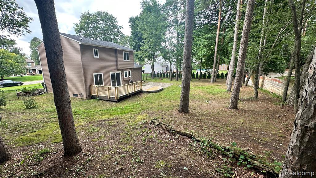 350 Timberwood Trail, Ortonville, MI 48462 — Photo 9