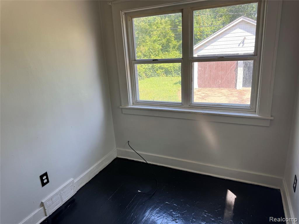 6380 Rosemont Avenue, Detroit, MI 48228 — Photo 5