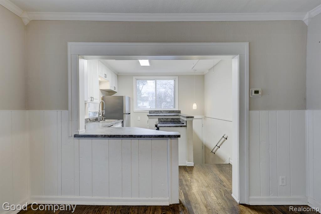 807 Baldwin Avenue, Royal Oak, MI 48067 — Photo 8