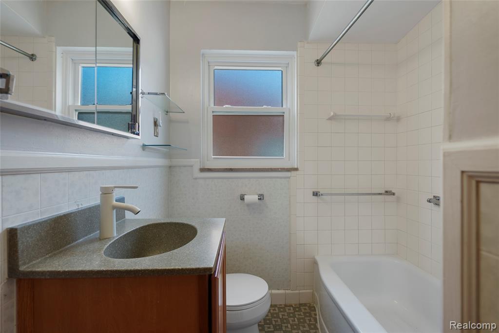 920 N Denwood Street, Dearborn, MI 48128 — Photo 19