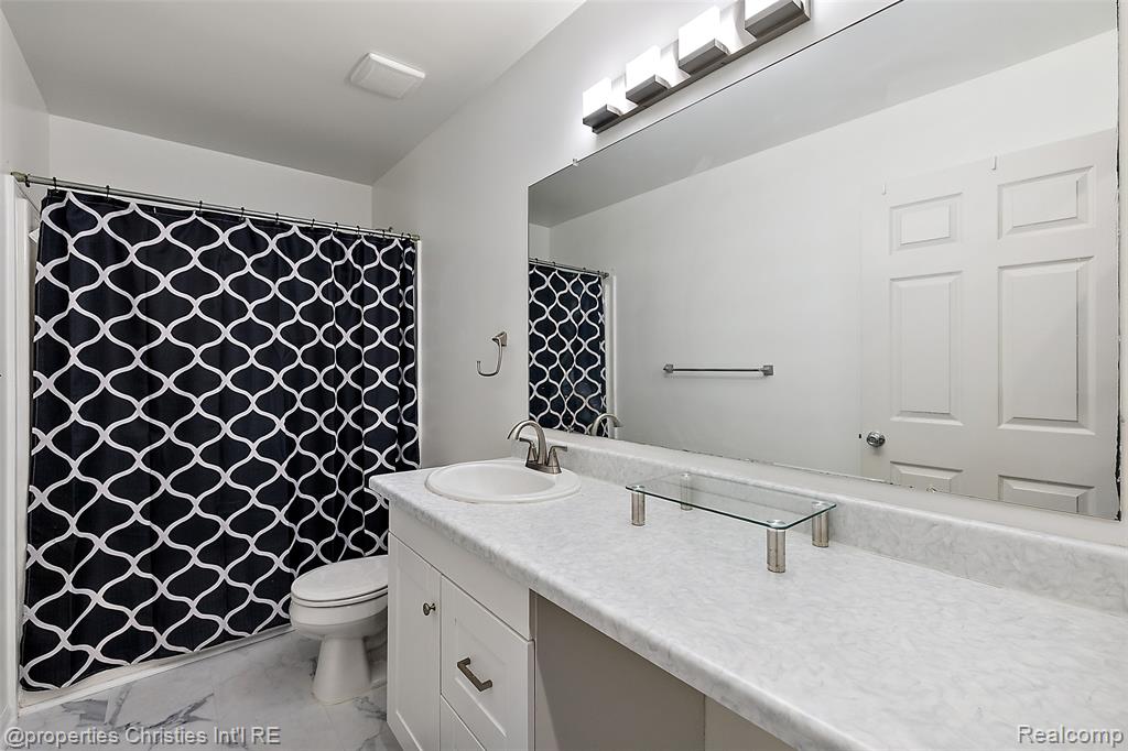 781 Saint Clair Street, Detroit, MI 48214 — Photo 30