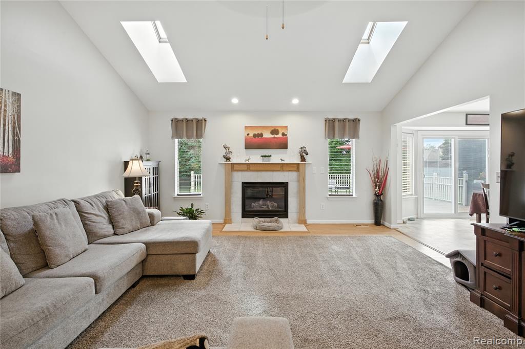 28922 Sugar Island Court, Gibraltar, MI — Photo 5
