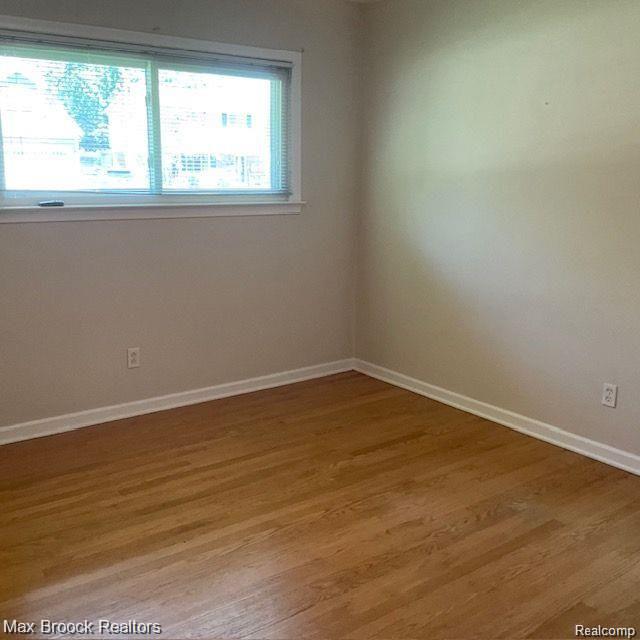 602 MIDLAND Boulevard, Royal Oak, MI 48073 — Photo 8
