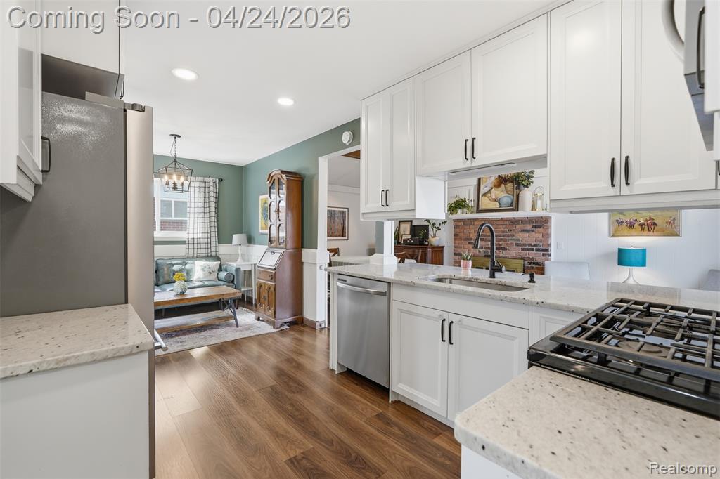 14820 Talbot Street, Oak Park, MI 48237 — Photo 11