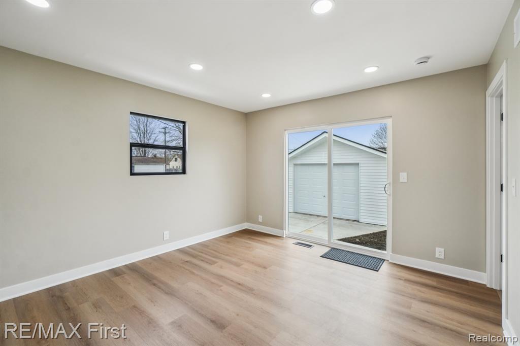 27520 Bohnhoff Street, Roseville, MI 48066 — Photo 10
