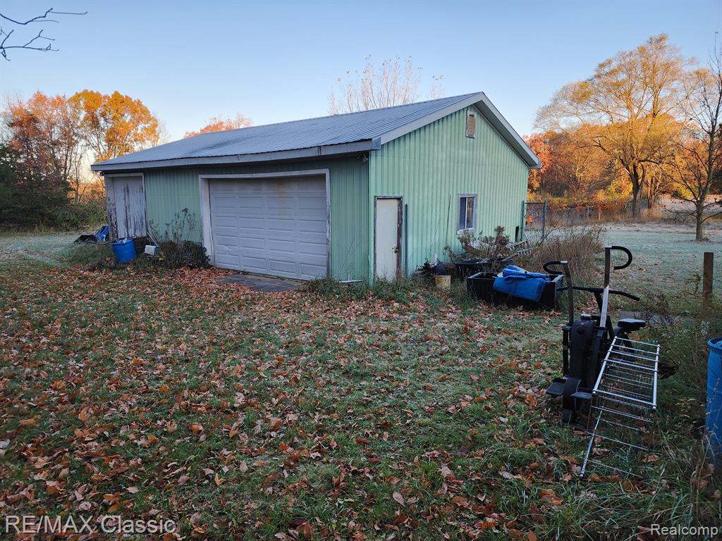 4125 N TIPSICO LAKE Road, Hartland, MI 48353 — Photo 14