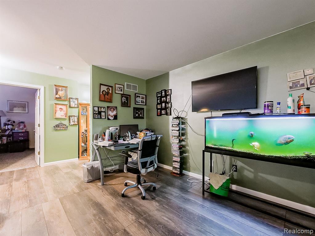 7836 CHLOE, Van Buren, MI 48111 — Photo 13