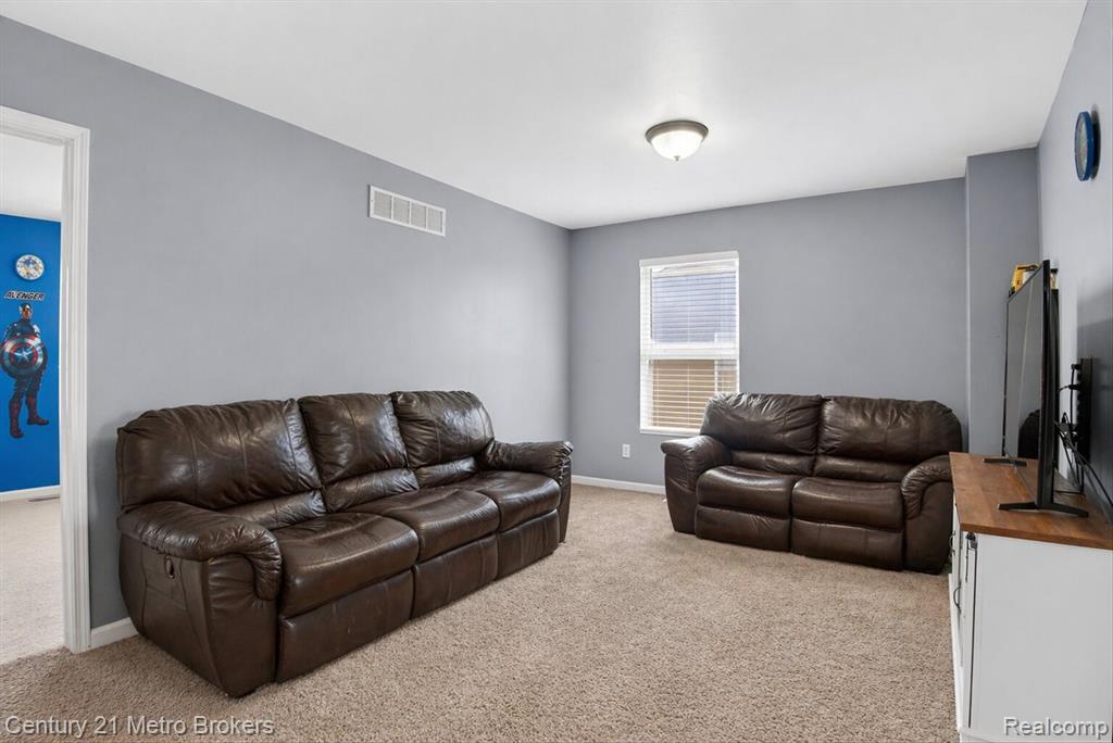 3324 Pine Run Drive, Swartz Creek, MI 48473 — Photo 33