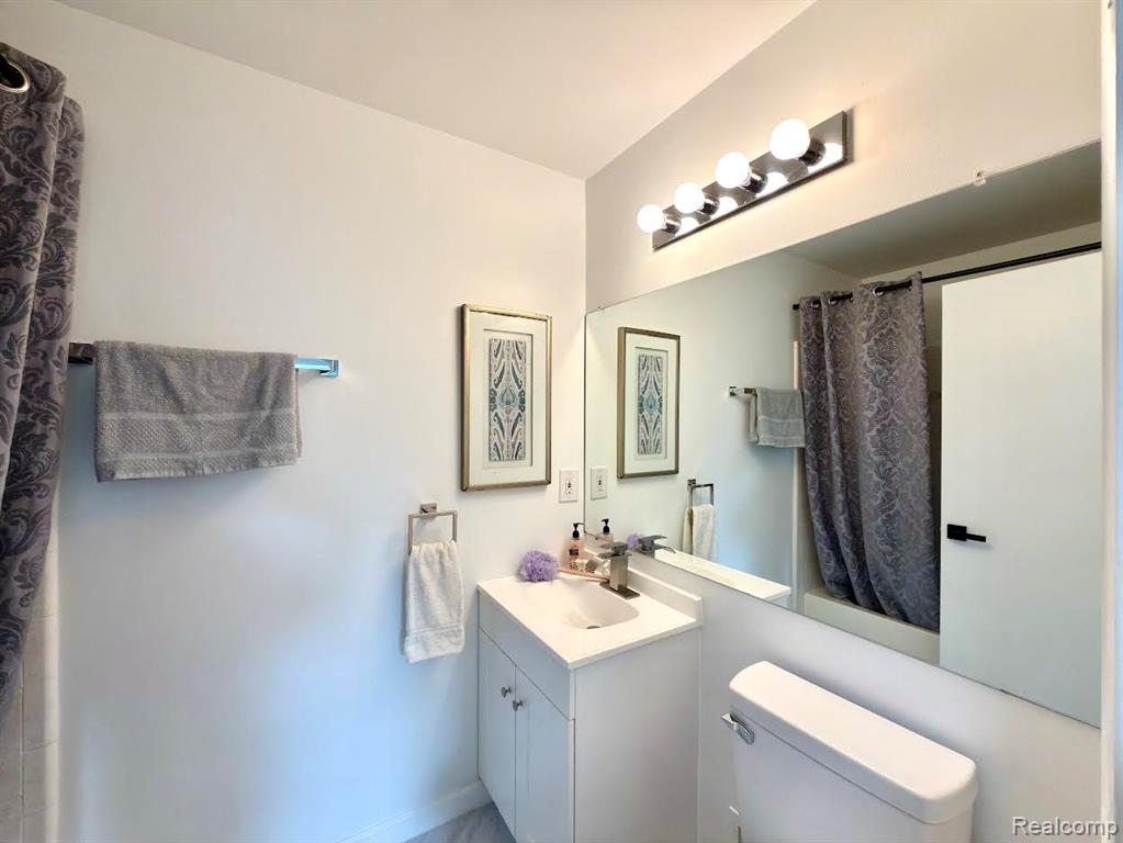 4973 Danbury Drive, Troy, MI 48085 — Photo 53