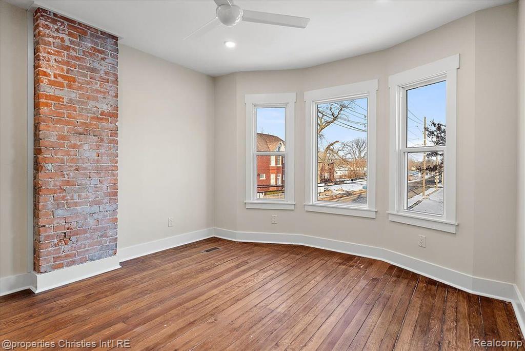 2579 Townsend Street, Detroit, MI 48214 — Photo 15