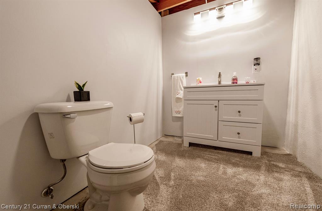 1745 WICKHAM Street, Royal Oak, MI 48073 — Photo 17
