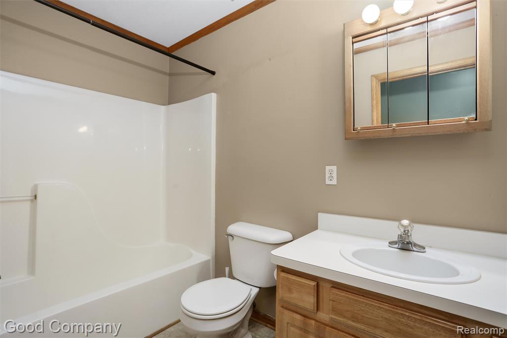 336 Marigold Circle, Westland, MI — Photo 17