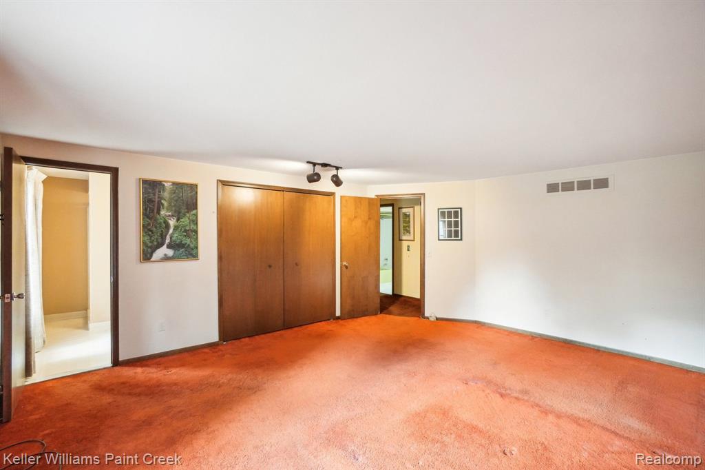 47955 BEN FRANKLIN Drive, Shelby Twp, MI 48315 — Photo 35