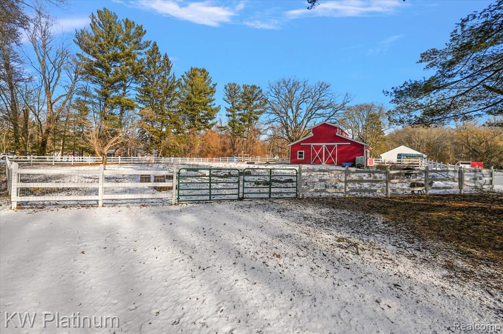 8658 Marsh Road, Clay, MI 48001 — Photo 61