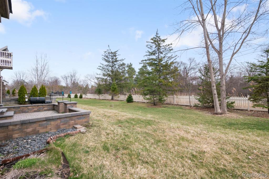 2495 Knollwood Drive, Canton, MI 48188 — Photo 11