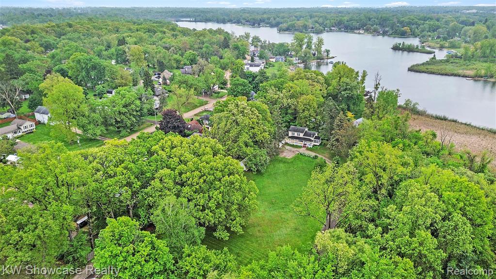 730 Fairview, White Lake, MI 48383 — Photo 29