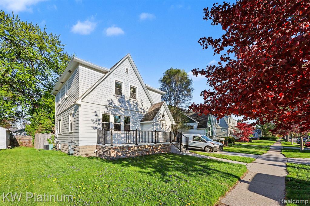1418 21st Street, Port Huron, MI 48060 — Photo 3