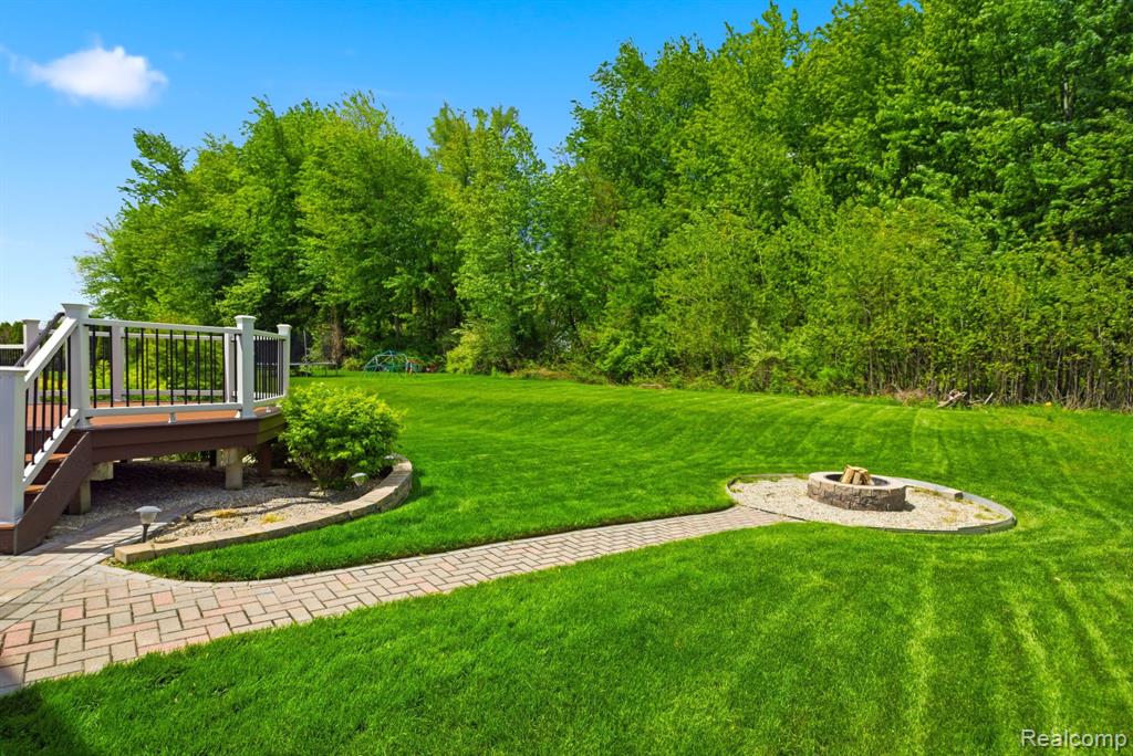 28720 Apple Blossom Drive, Flat Rock, MI 48134 — Photo 44