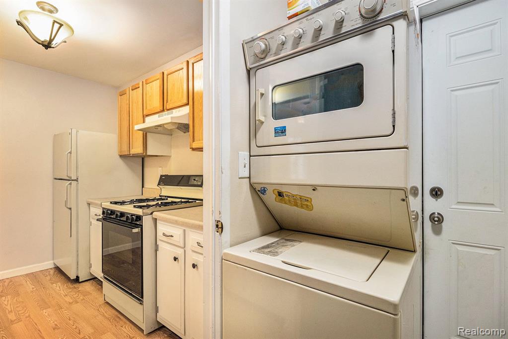 38147 SHERWOOD Street, Westland, MI — Photo 10