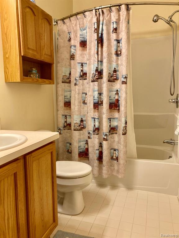 1016 FOUNTAIN VIEW Circle, South Lyon, MI 48178 — Photo 10
