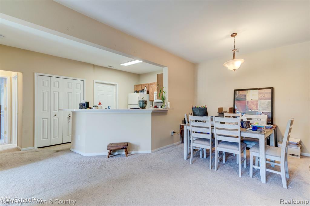 28104 CHESAPEAKE Circle, 334, Walled Lake, MI 48390 — Photo 9