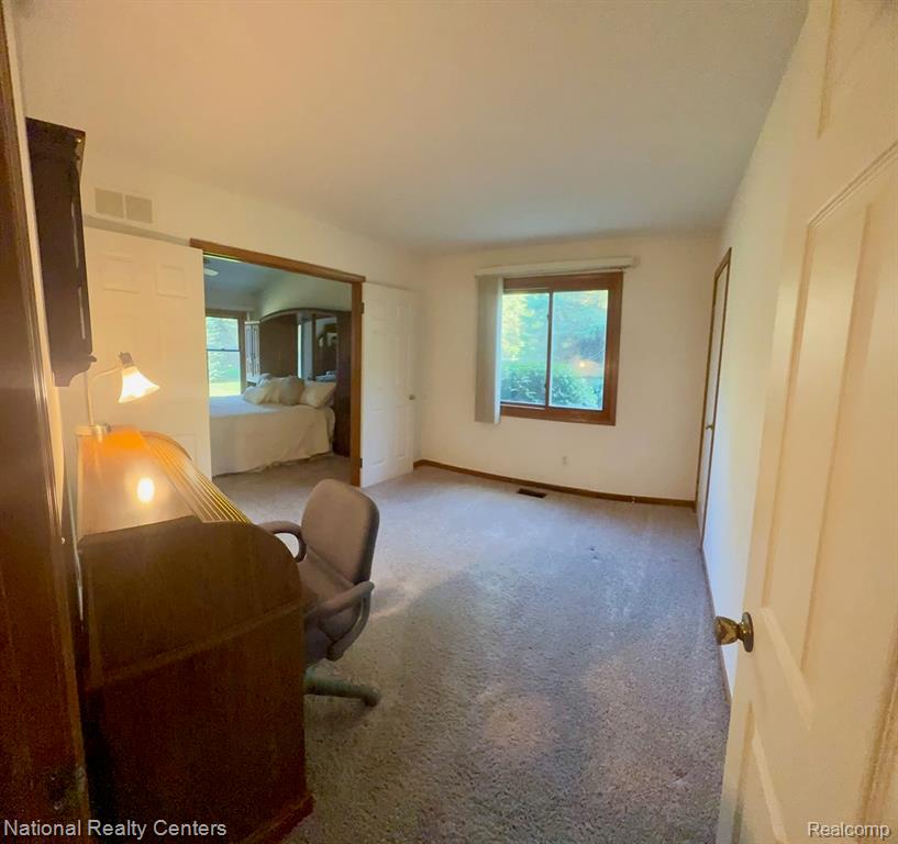 5115 Driftwood Drive, Commerce Twp, MI 48382 — Photo 25