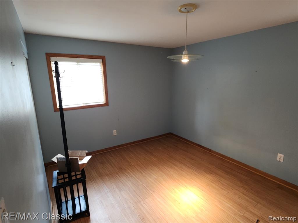 6388 Hermana Road, West Bloomfield, MI 48324 — Photo 11