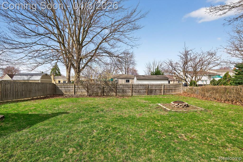 22184 Derby Road, Woodhaven, MI 48183 — Photo 40