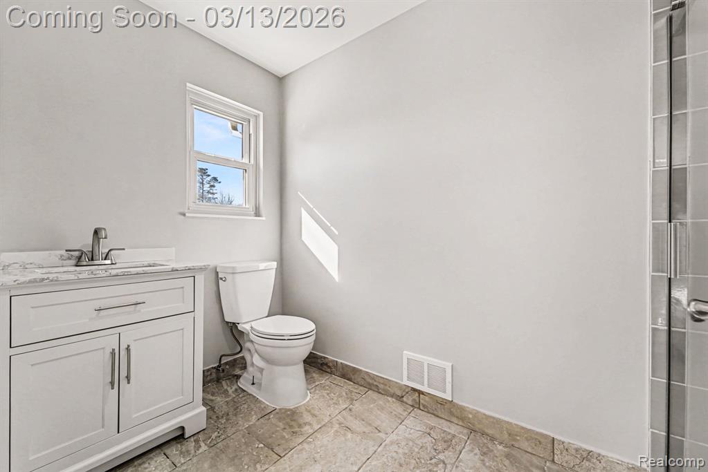 880 Hemingway Road, Lake Orion, MI 48362 — Photo 13