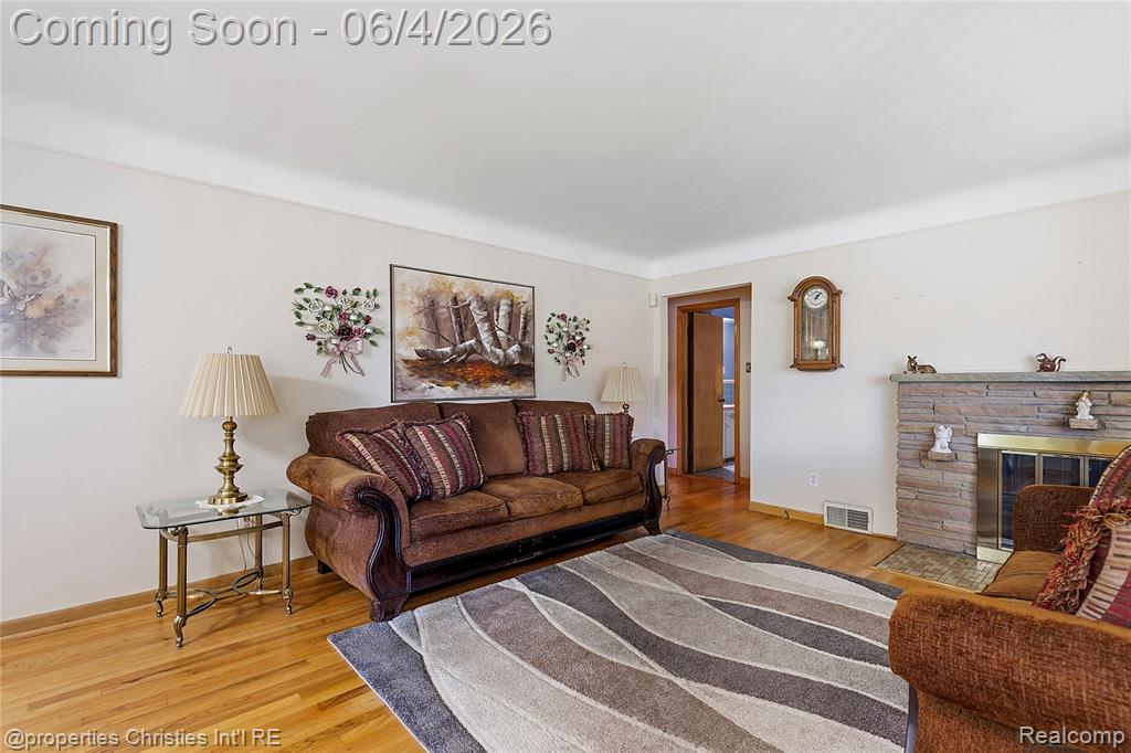 9610 Norborne, Redford, MI 48239 — Photo 5
