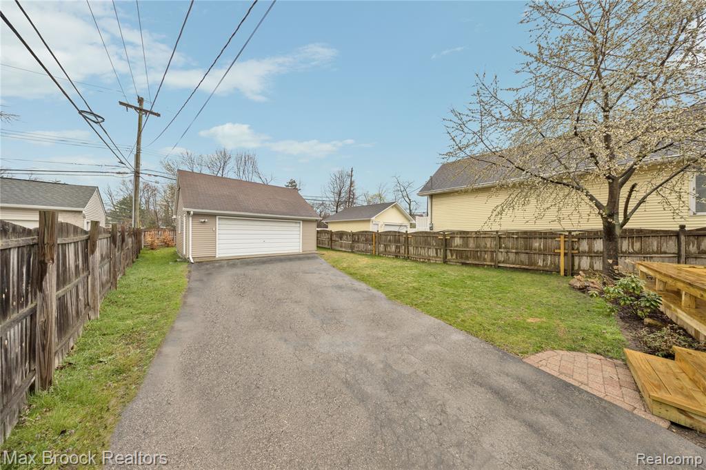 436 PARK Street, Birmingham, MI 48009 — Photo 27