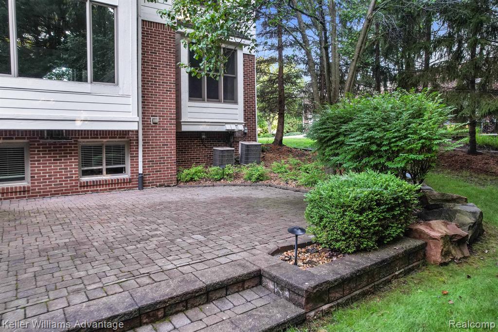 47232 MERION Circle, Northville, MI 48168 — Photo 84