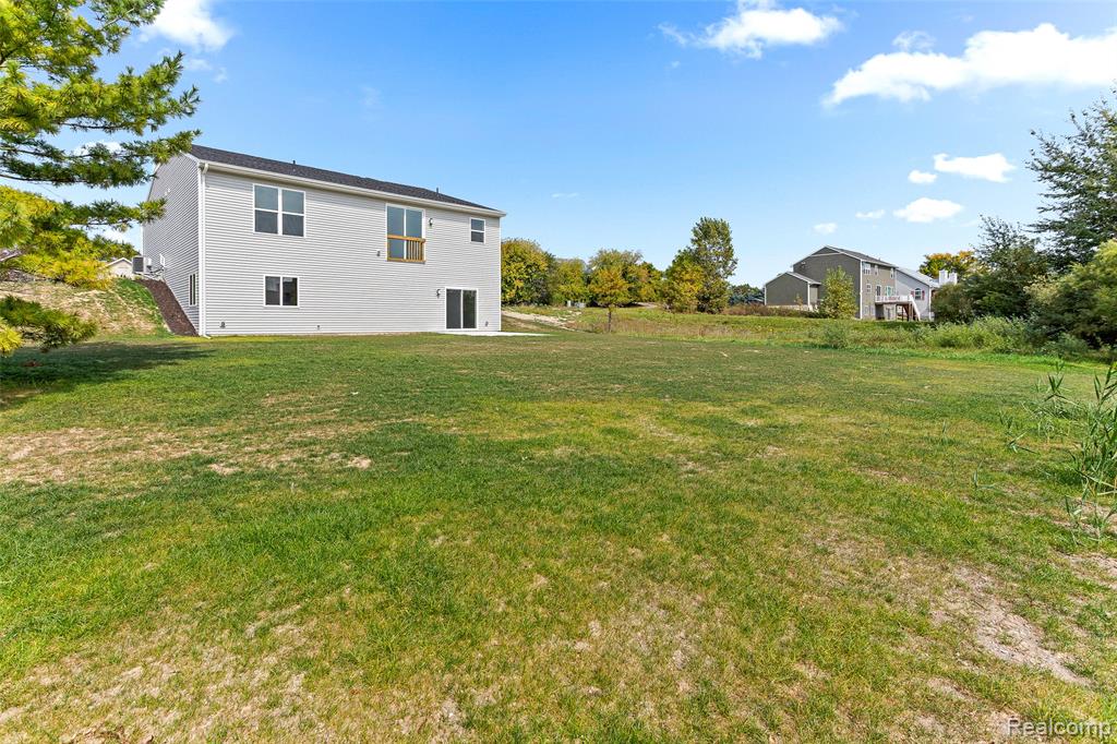 711 W Windward Way, Perry, MI 48872 — Photo 36