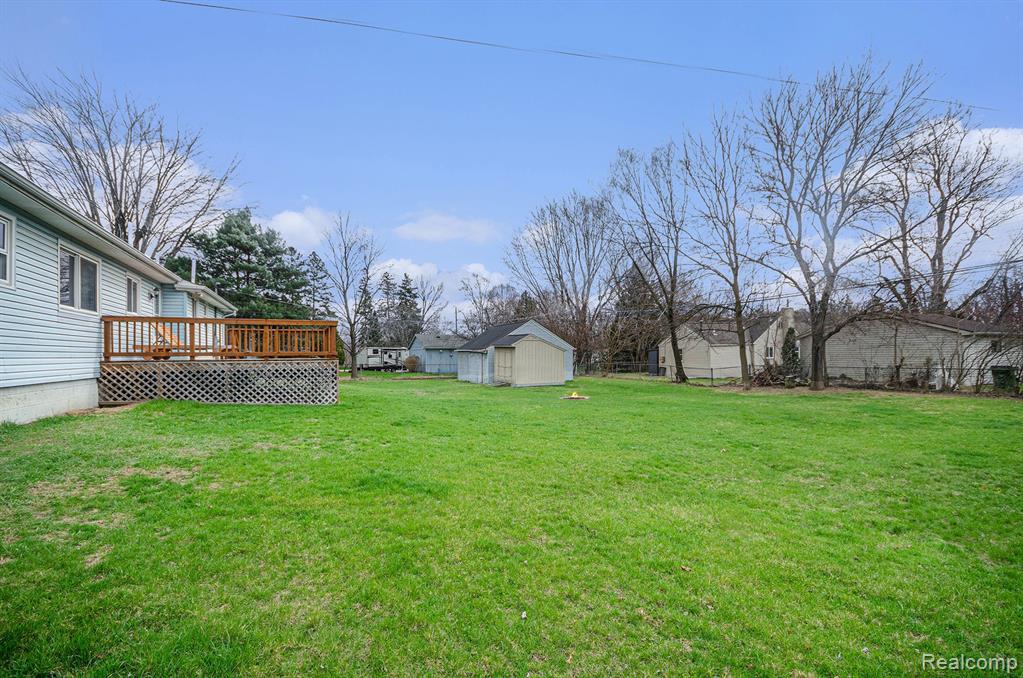 8100 RUSSELL Street, Shelby Twp, MI 48317 — Photo 22
