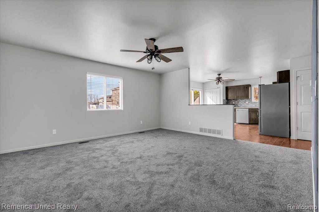 6453 MISTY, Waterford, MI 48327 — Photo 4