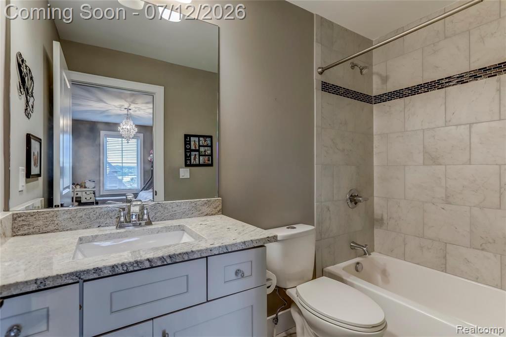 10486 Stoney Point Drive, South Lyon, MI 48178 — Photo 9