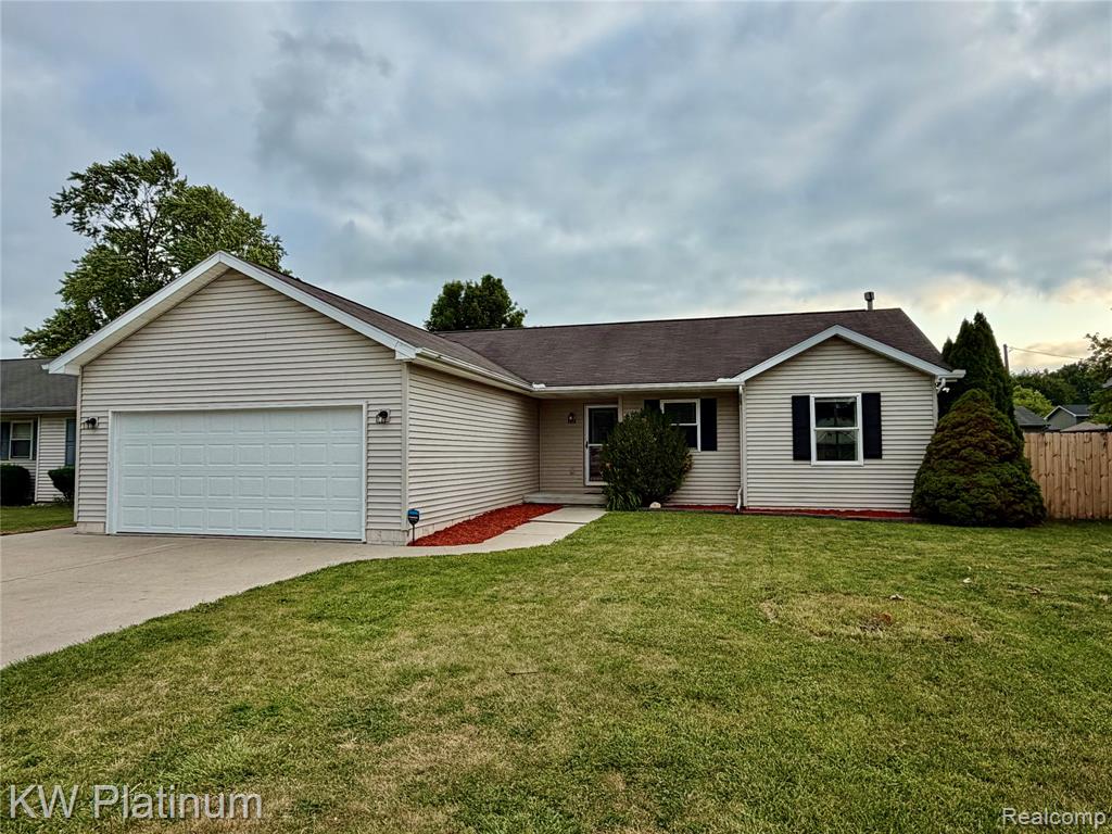 1918 Roselawn Court, Port Huron, MI 48060