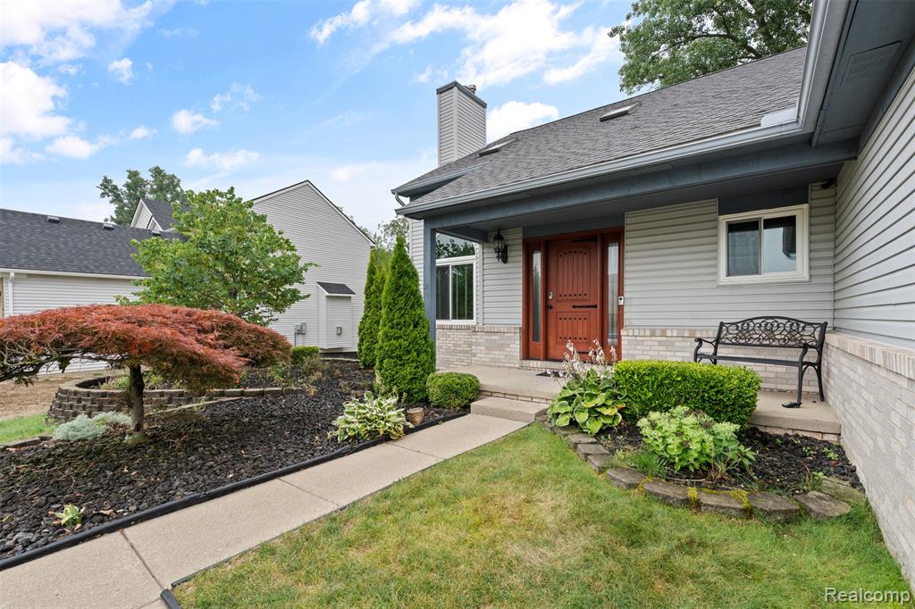 7077 Amanda, Belleville, MI 48111 — Photo 2